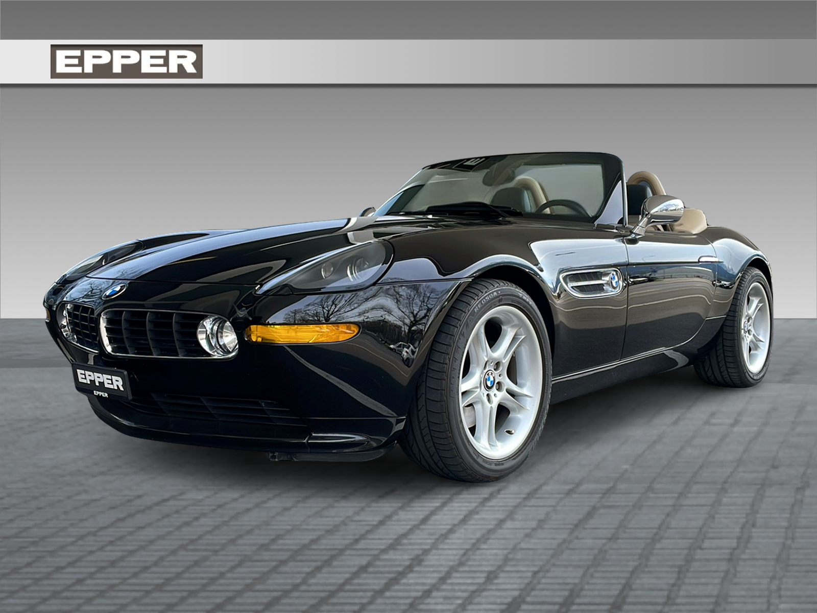 BMW Z8 Roadster-showroom-element-1