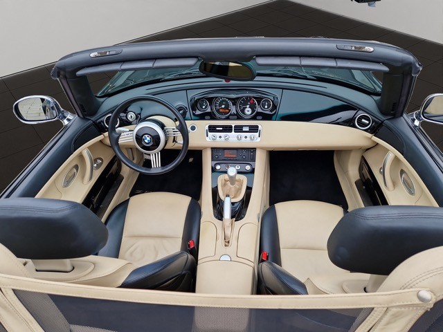 BMW Z8 Roadster-image-18