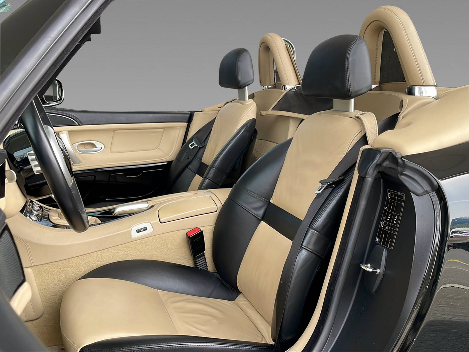 BMW Z8 Roadster-image-4