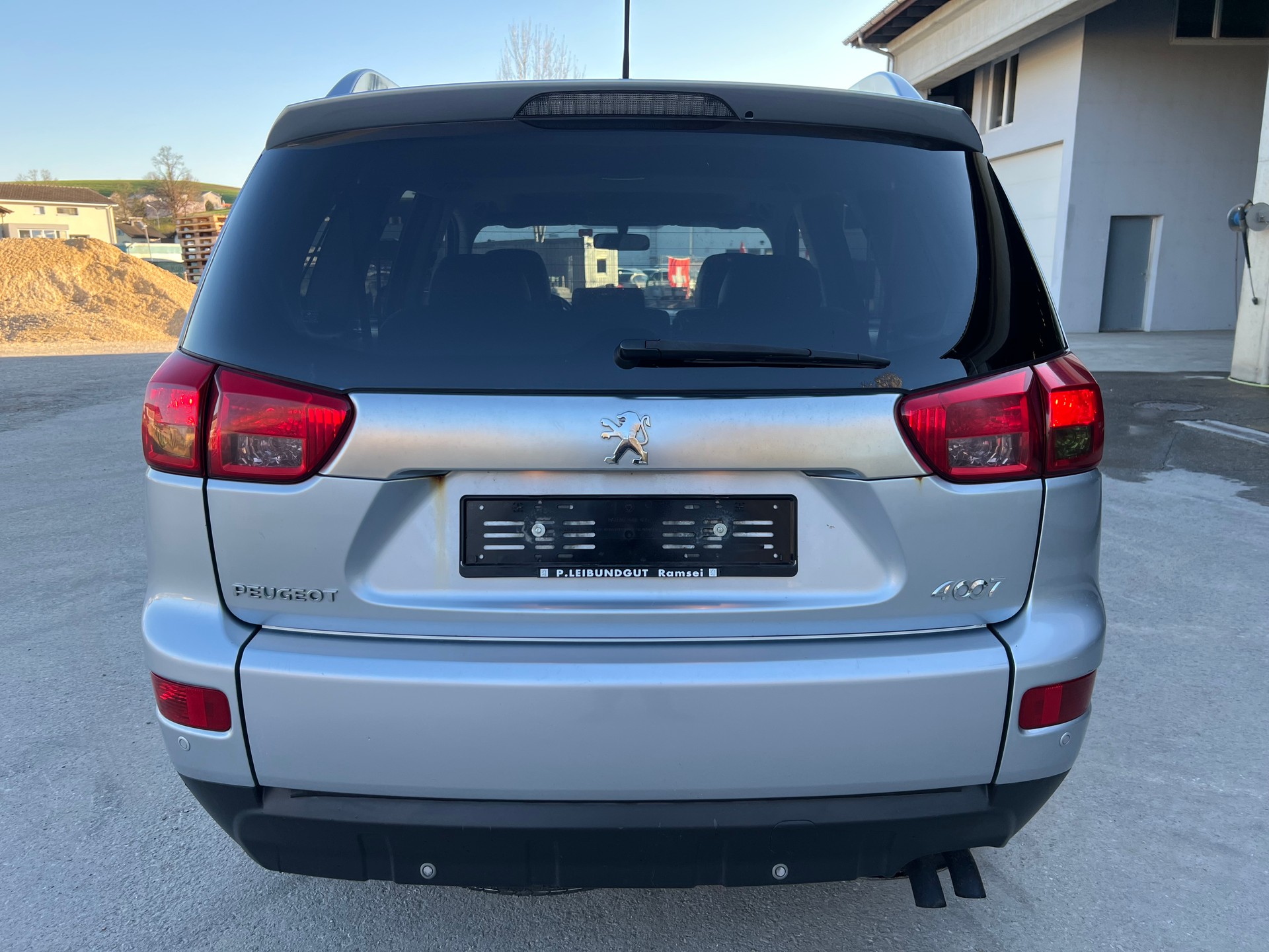 PEUGEOT 4007 2.2 HDi Dynamic-image-5