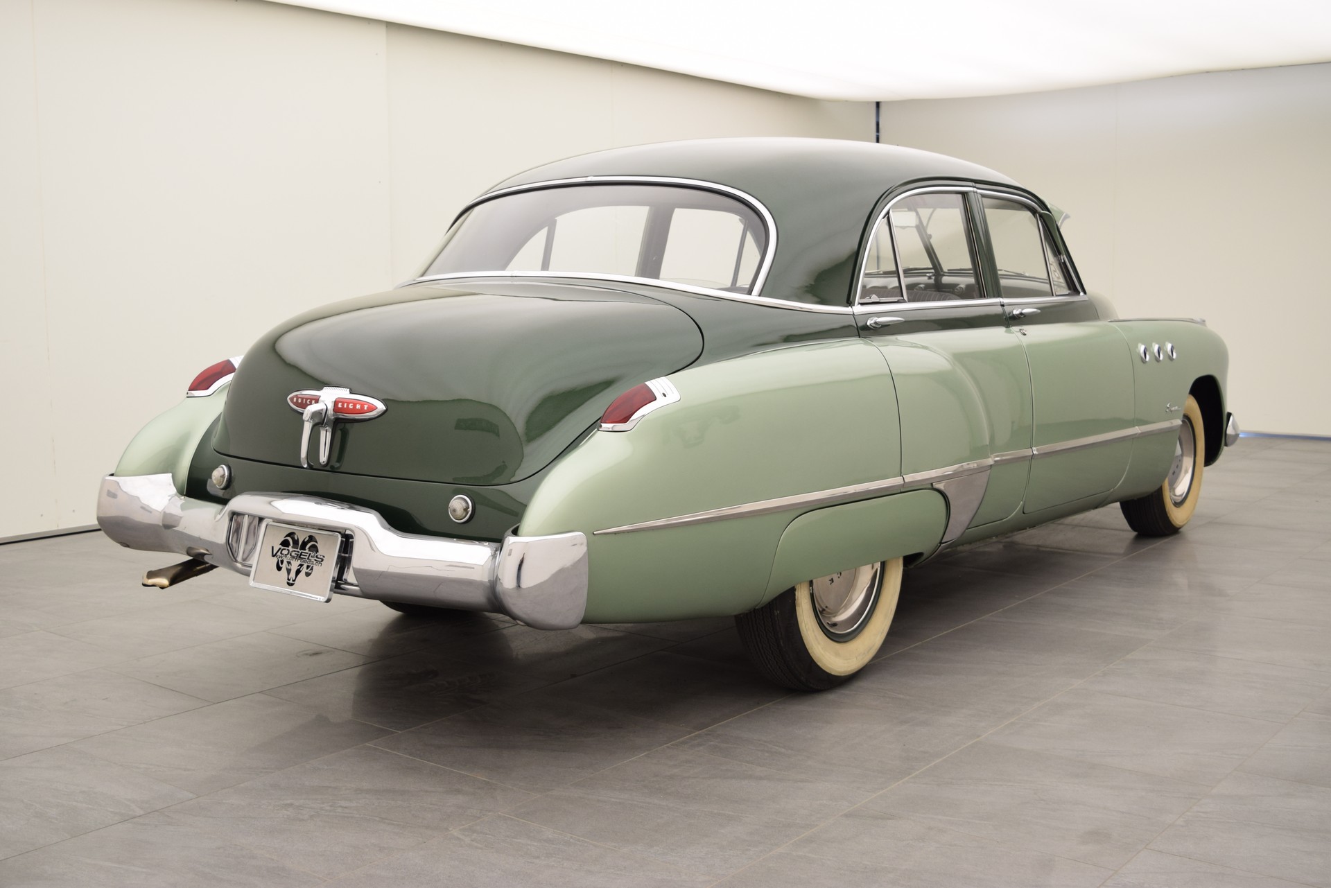 BUICK Super Eight 4 Door Sedan-image-4