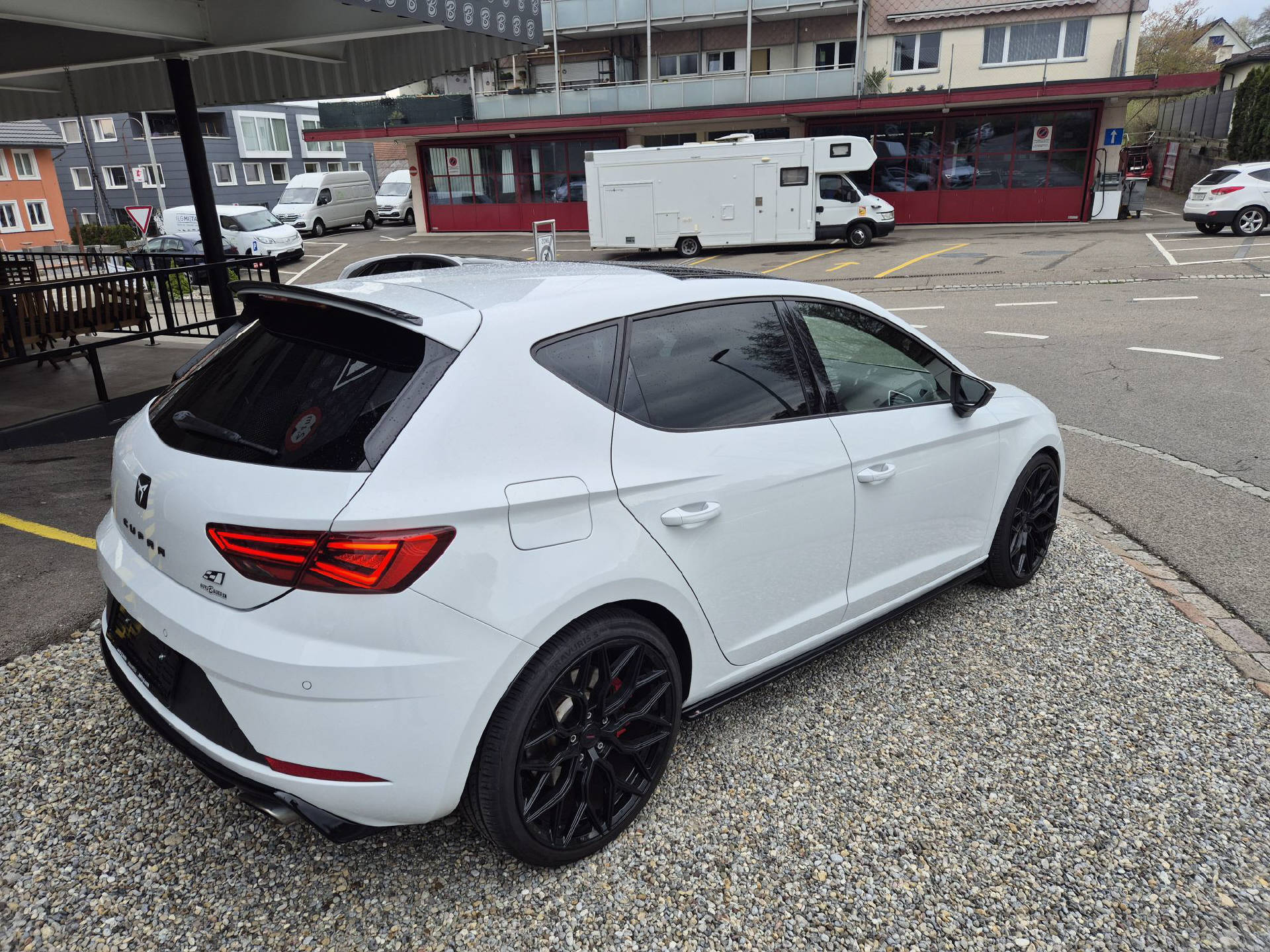 SEAT Leon 2.0 TSI 300 Cupra DSG-image-7