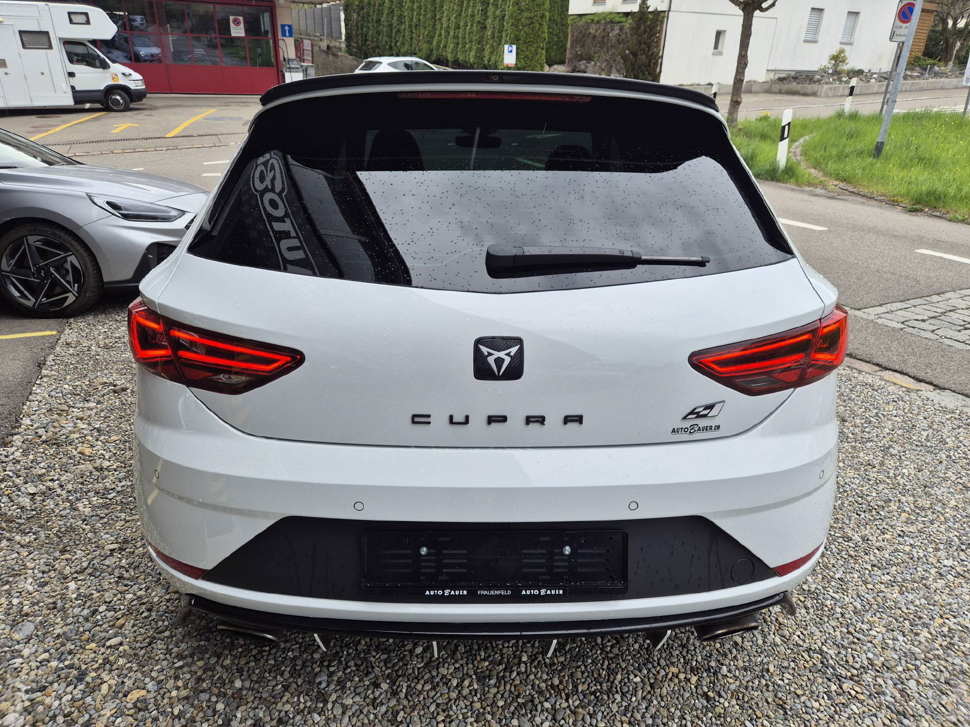 SEAT Leon 2.0 TSI 300 Cupra DSG-image-5