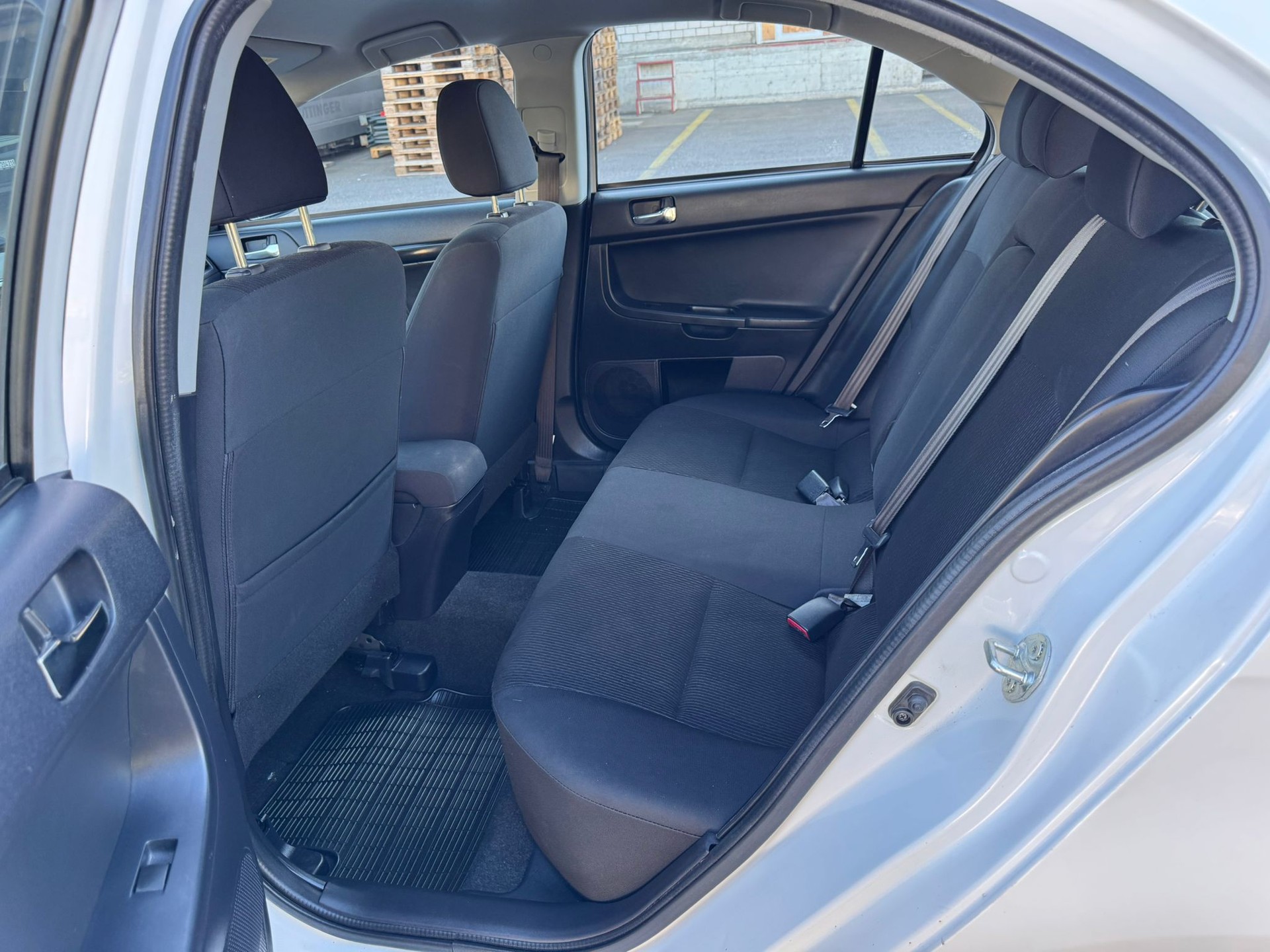 MITSUBISHI Lancer Sportback 1.8 Style CVT-image-14