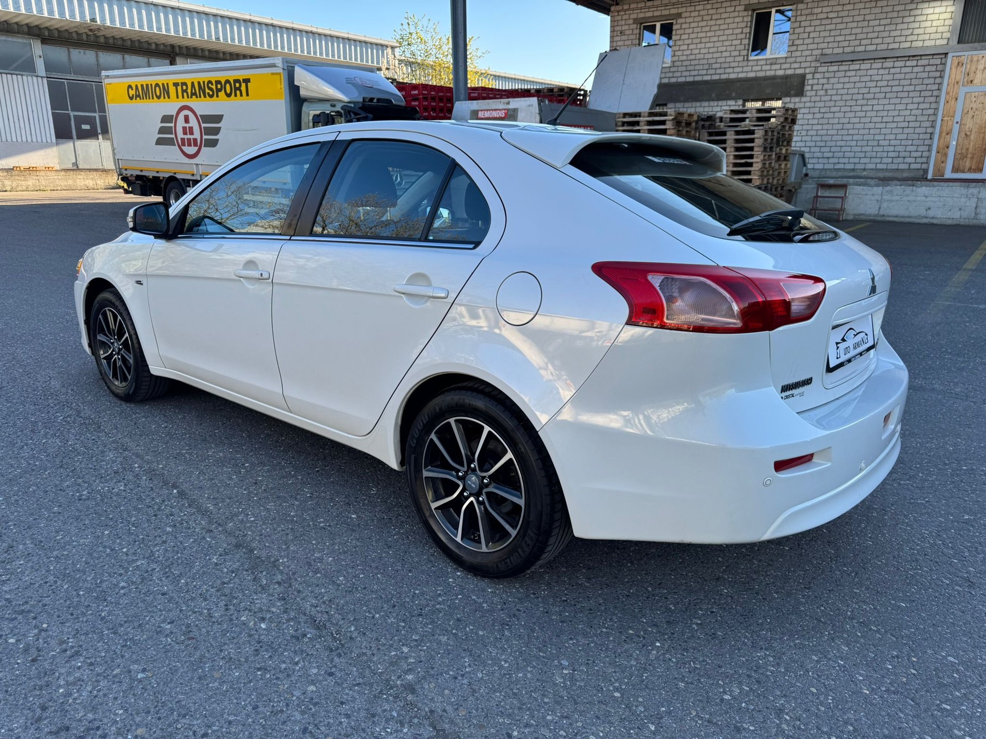MITSUBISHI Lancer Sportback 1.8 Style CVT-image-4