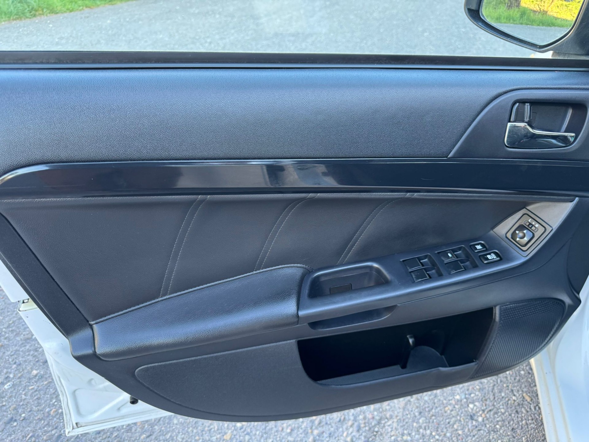 MITSUBISHI Lancer Sportback 1.8 Style CVT-image-13