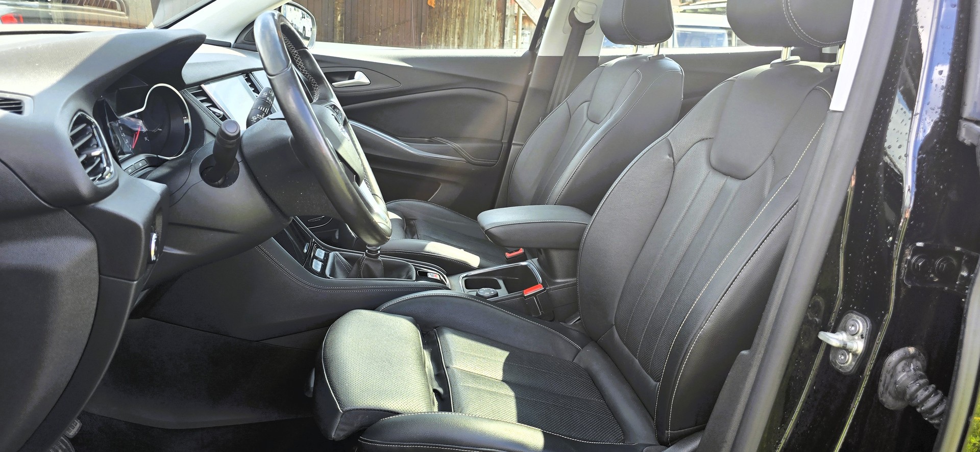 OPEL Grandland X 1.2i TP Excellence-image-9