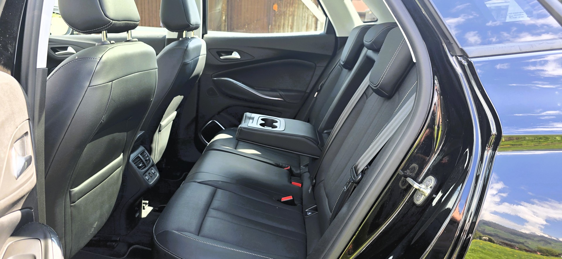 OPEL Grandland X 1.2i TP Excellence-image-10