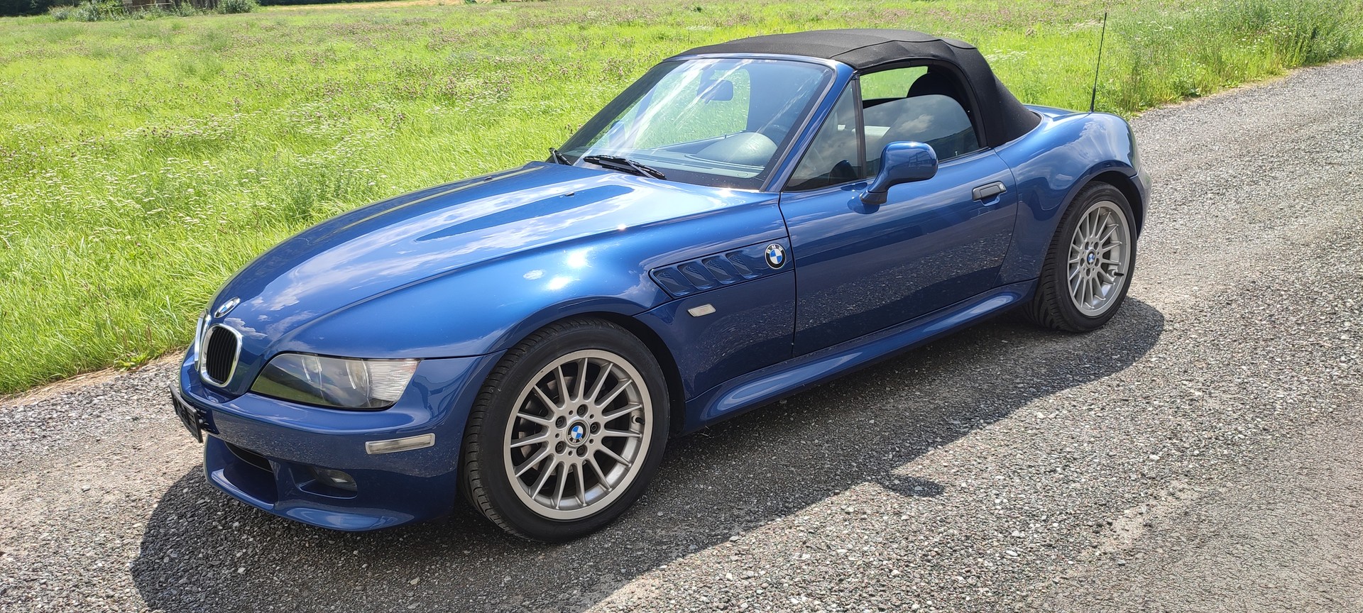 BMW Z3 2.0i Roadster-showroom-element-3