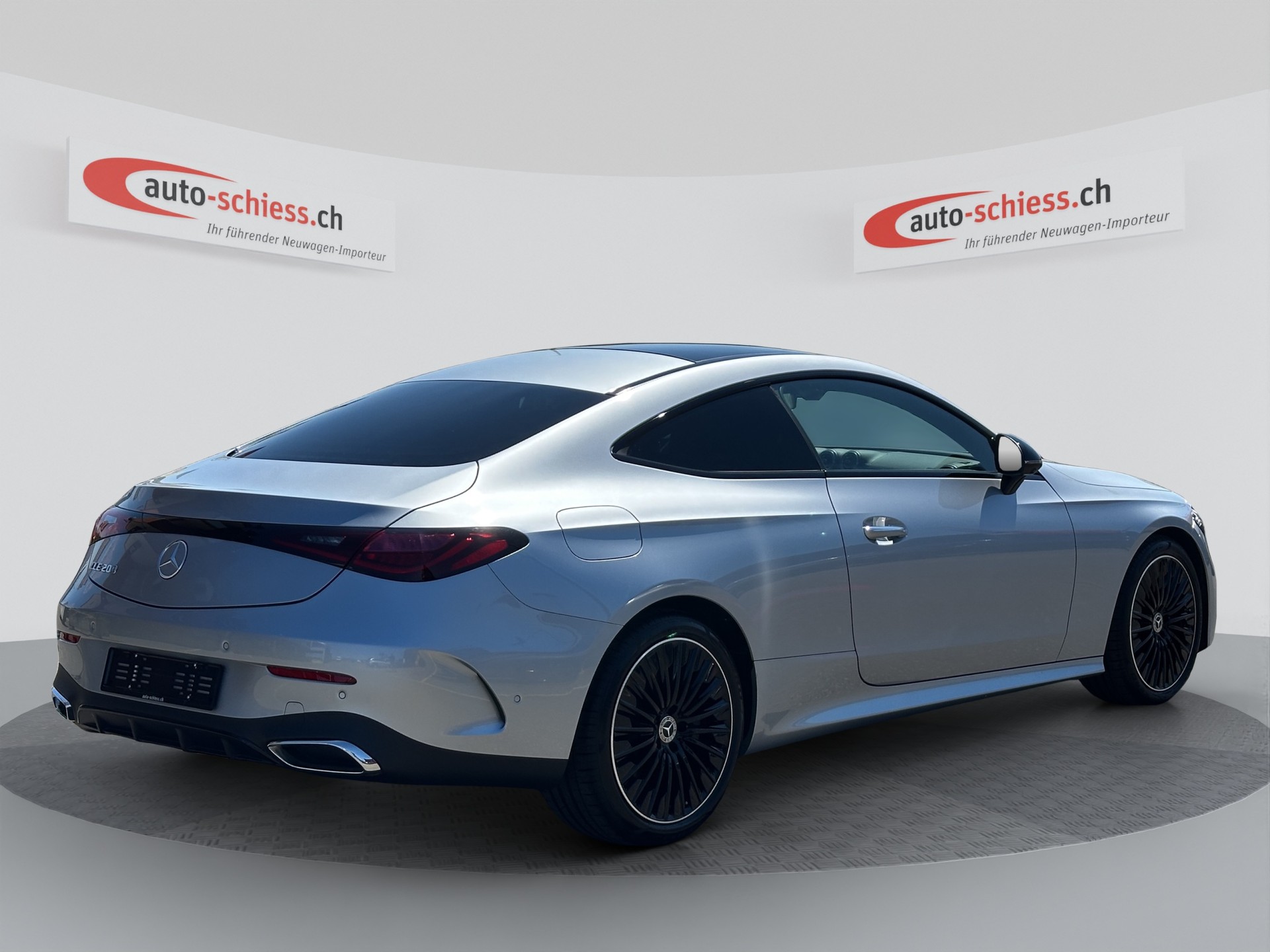 MERCEDES-BENZ CLE 200 AMG Night 9G-Tronic-image-4