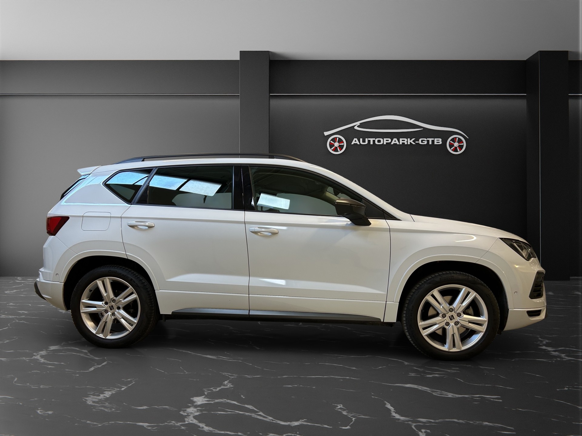 SEAT Ateca 2.0 TSI Hola FR 4Drive DSG-image-4