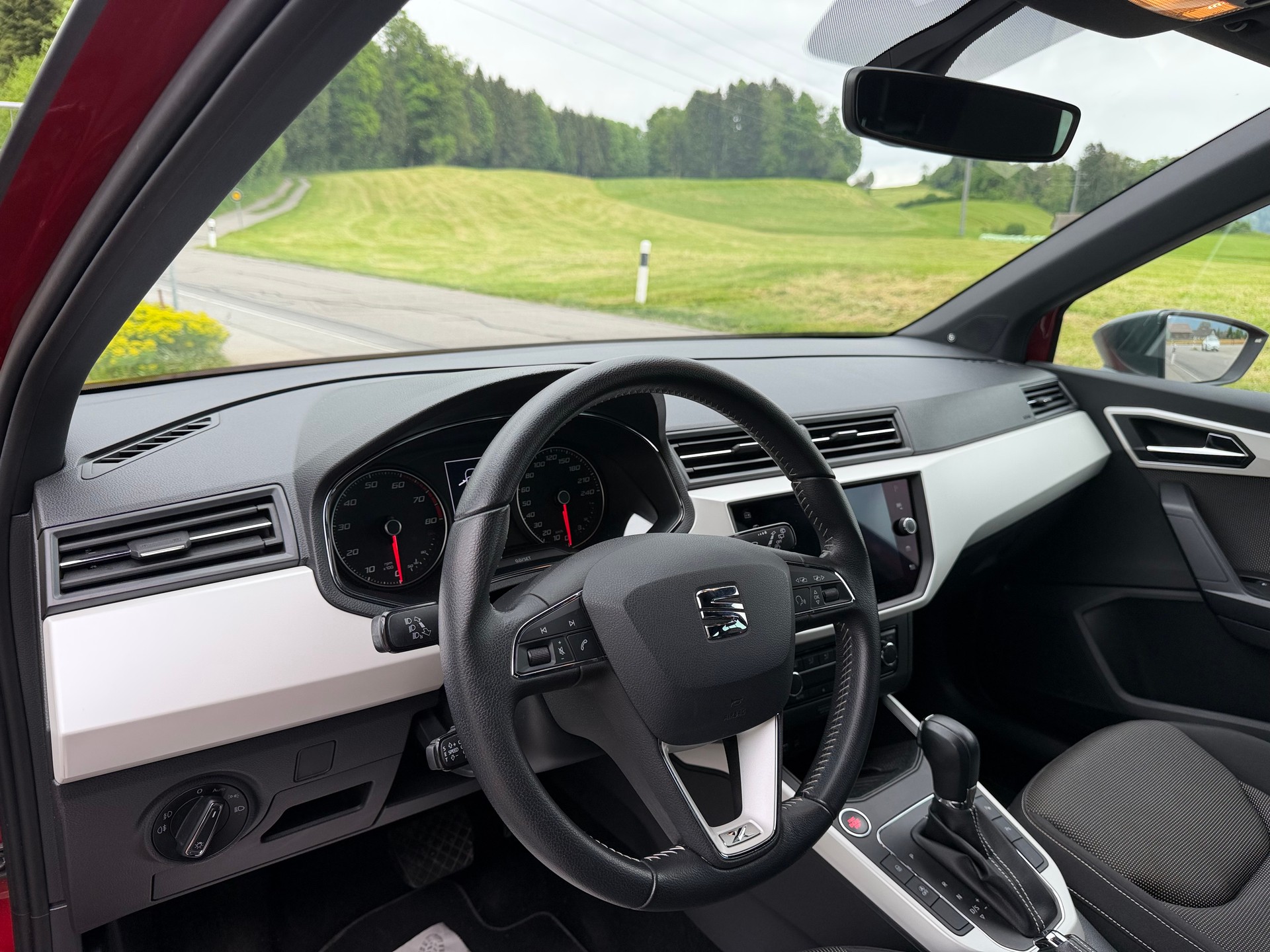 SEAT Arona 1.0 TSI Eco Xcellence DSG-image-8