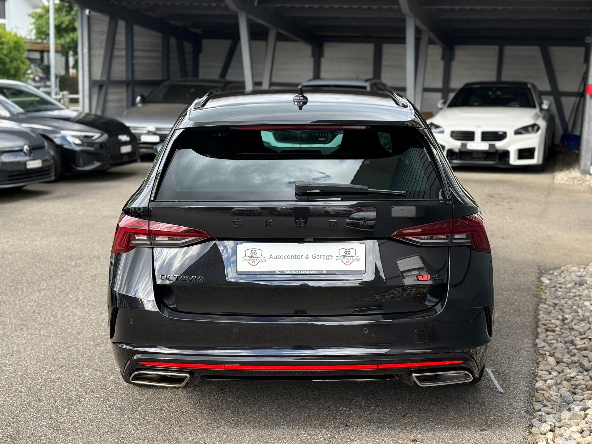 SKODA Octavia Combi 2.0 TDI DSG RS 4x4 °° 5 Jahre / 100'000 KM Skoda Garantie °°-image-6