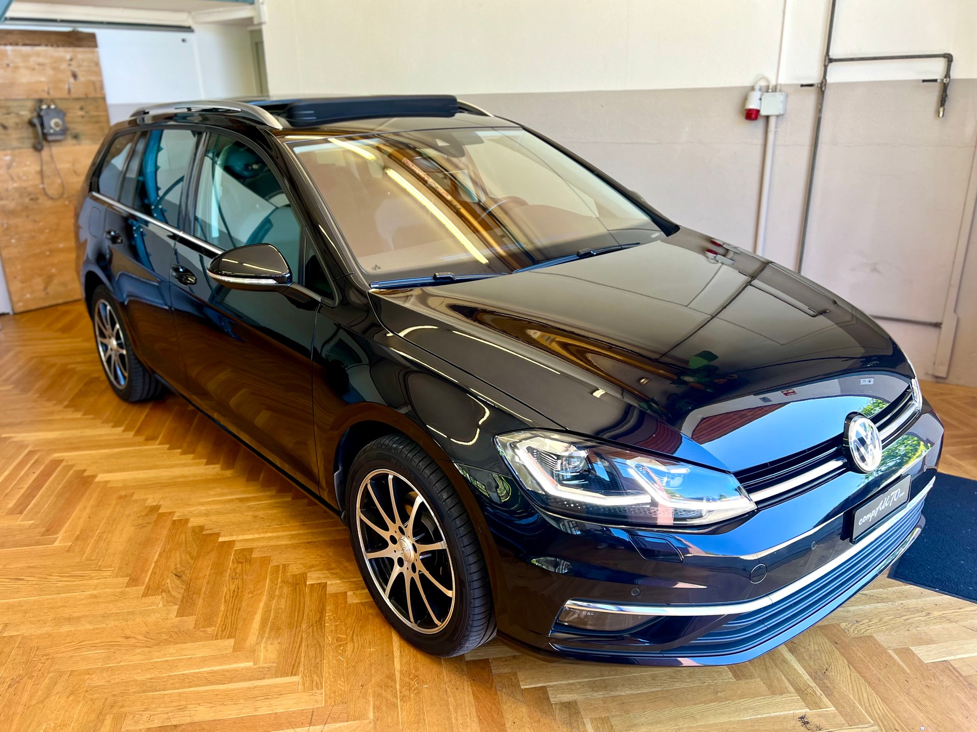 VW Golf Variant 2.0 TDI Highline 4Motion DSG-showroom-element-2