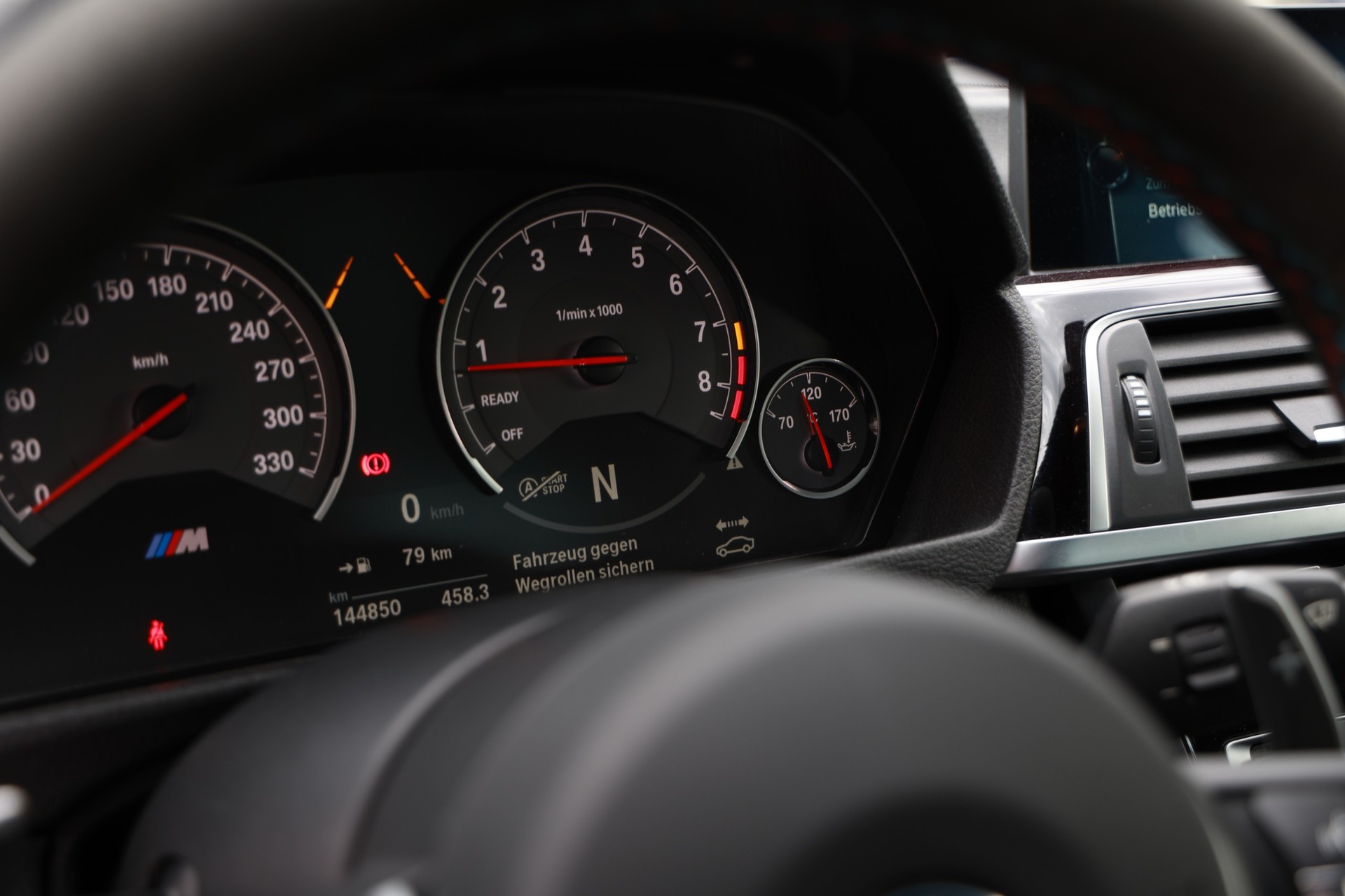BMW M4 Competition-image-11