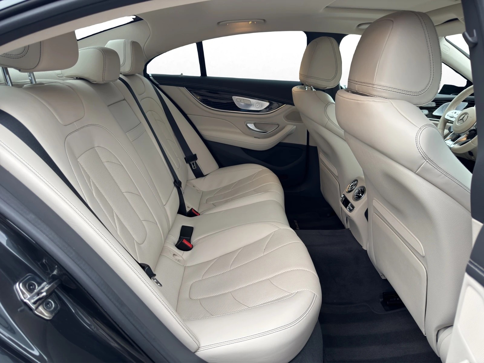 MERCEDES-BENZ CLS 53 AMG 4matic+-image-4