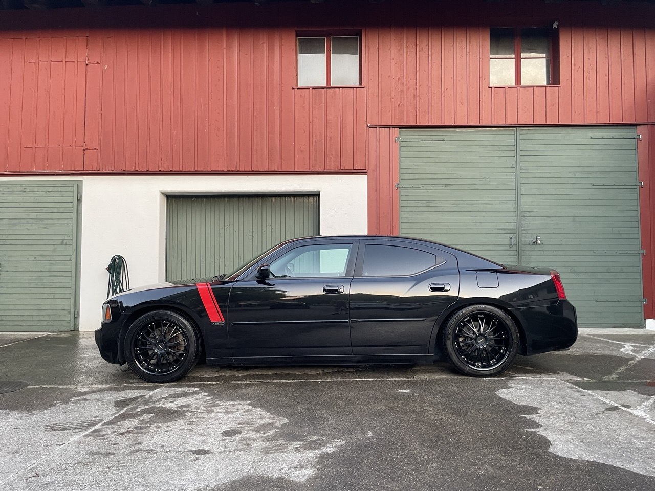 DODGE Charger 5.7 R/T V8 Hemi-image-1