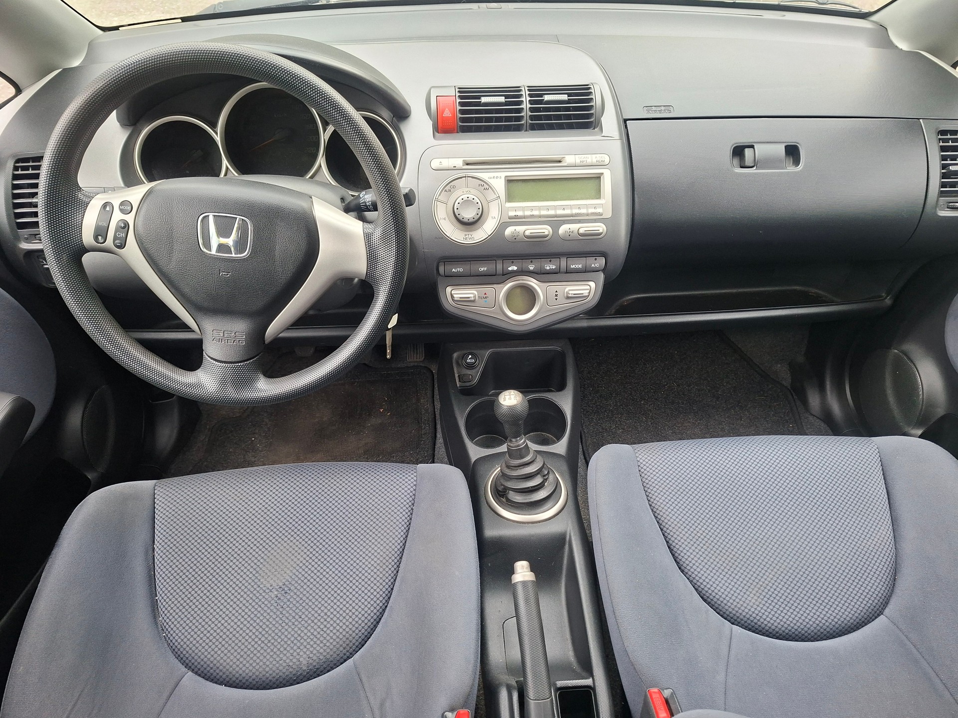 HONDA Jazz 1.4i LS-image-6