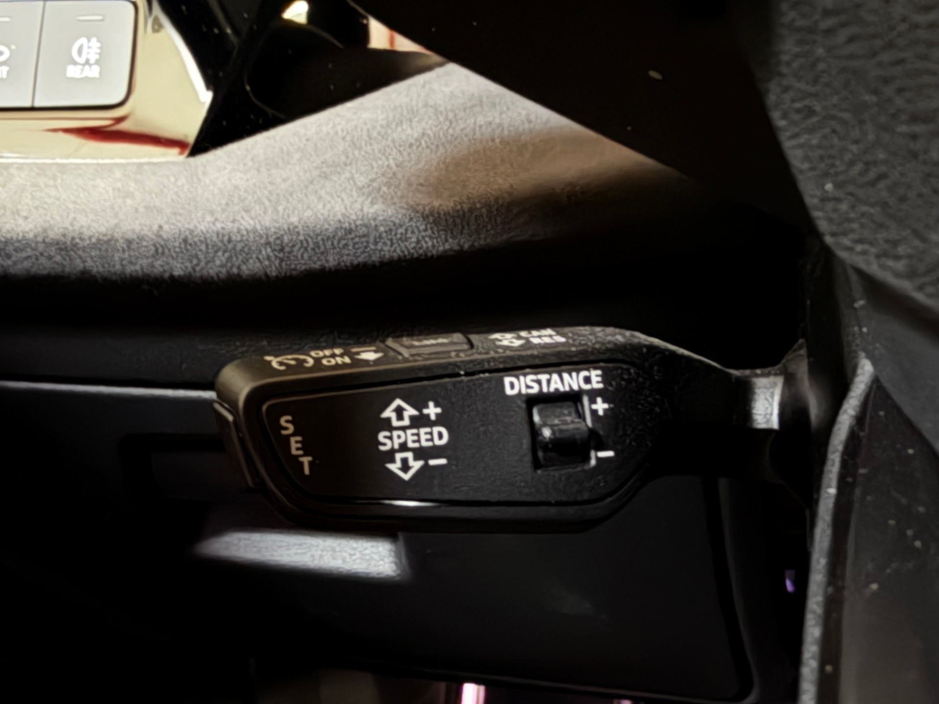 AUDI RS3 Limousine 2.5 TSI quattro S-tronic-image-26