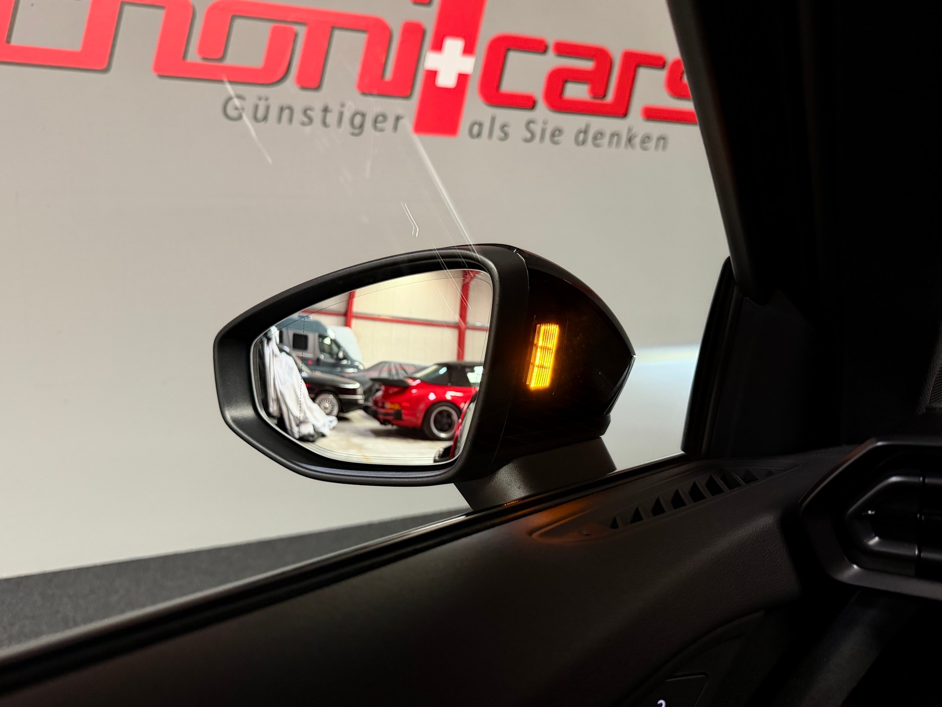 AUDI RS3 Limousine 2.5 TSI quattro S-tronic-image-36