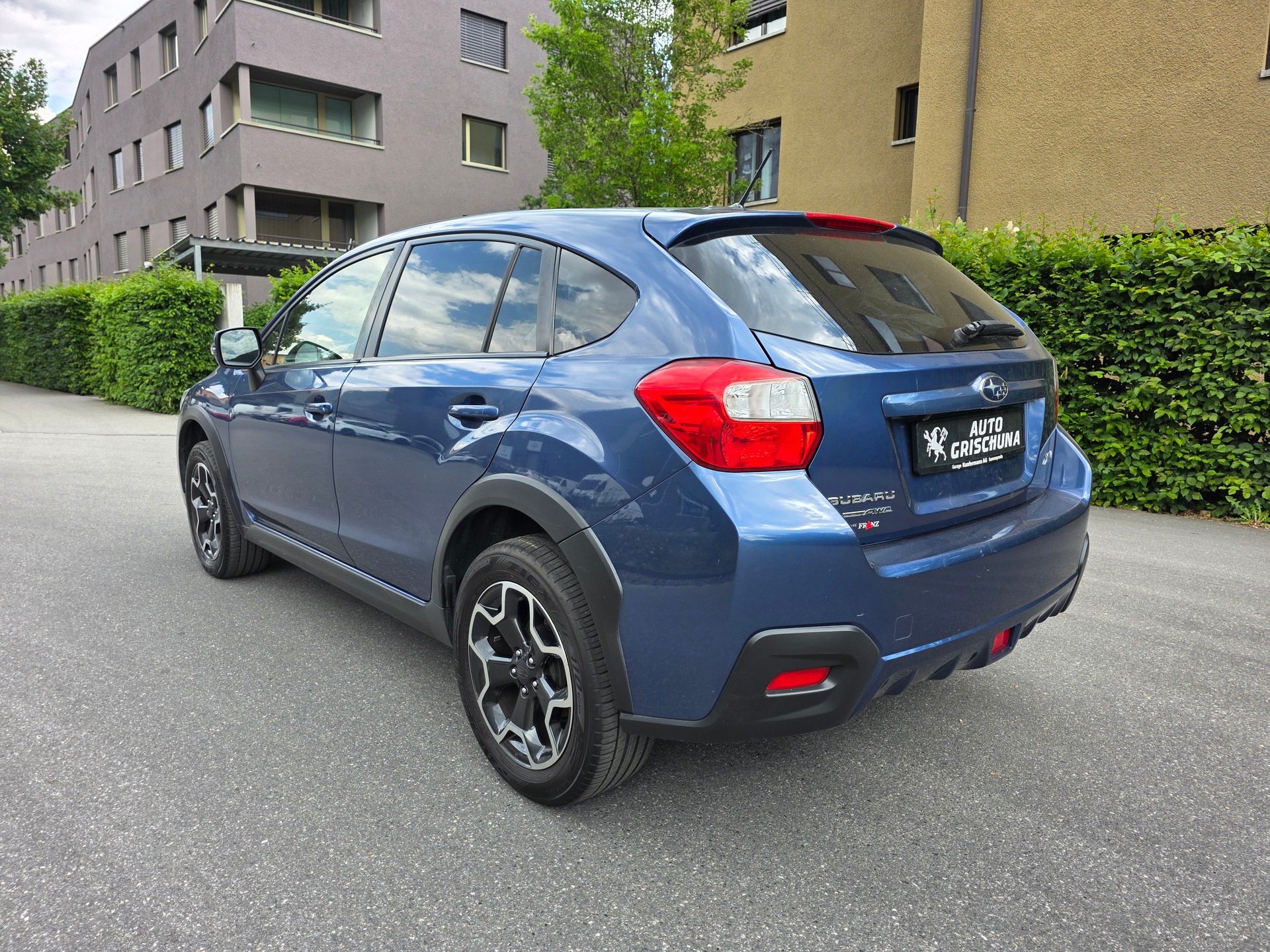 SUBARU XV 2.0 Swiss Two AWD CVT-image-2
