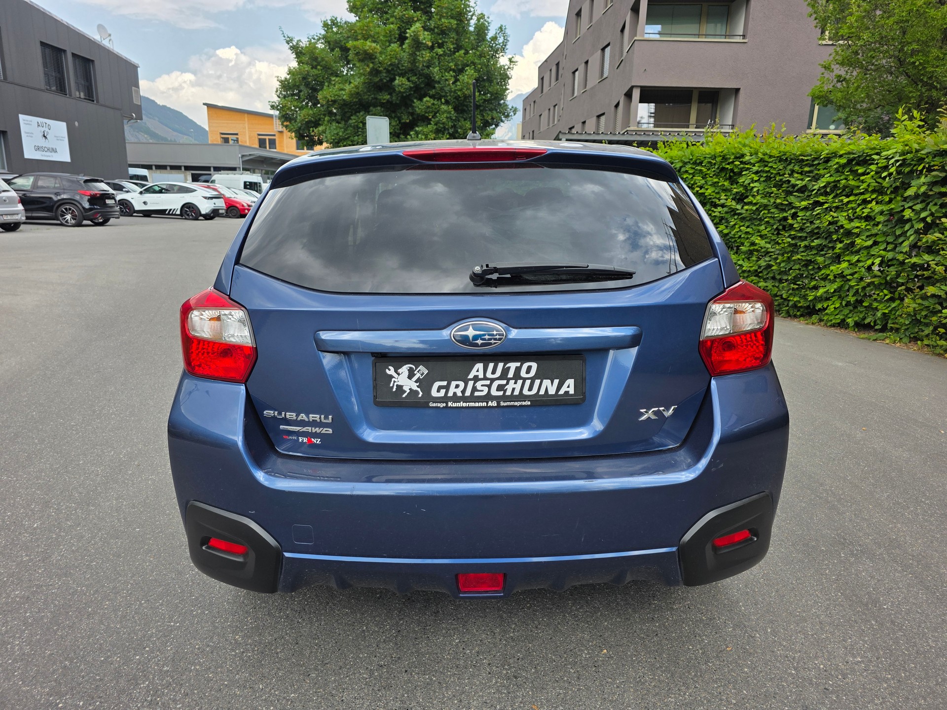 SUBARU XV 2.0 Swiss Two AWD CVT-image-3
