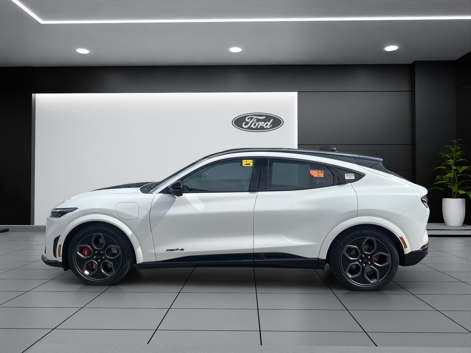 FORD Mustang MACH-E GT AWD 91 kWh-showroom-element-2