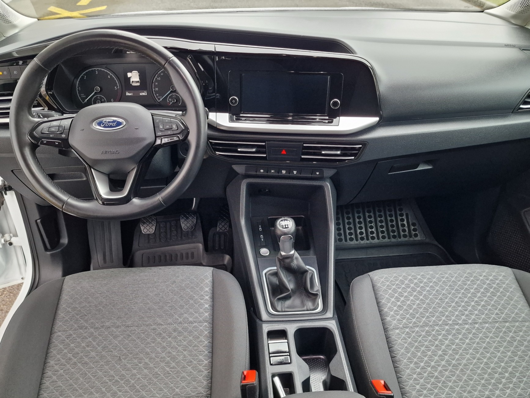 FORD Grand Tourneo Connect 2.0 EcoBlue Active-image-8