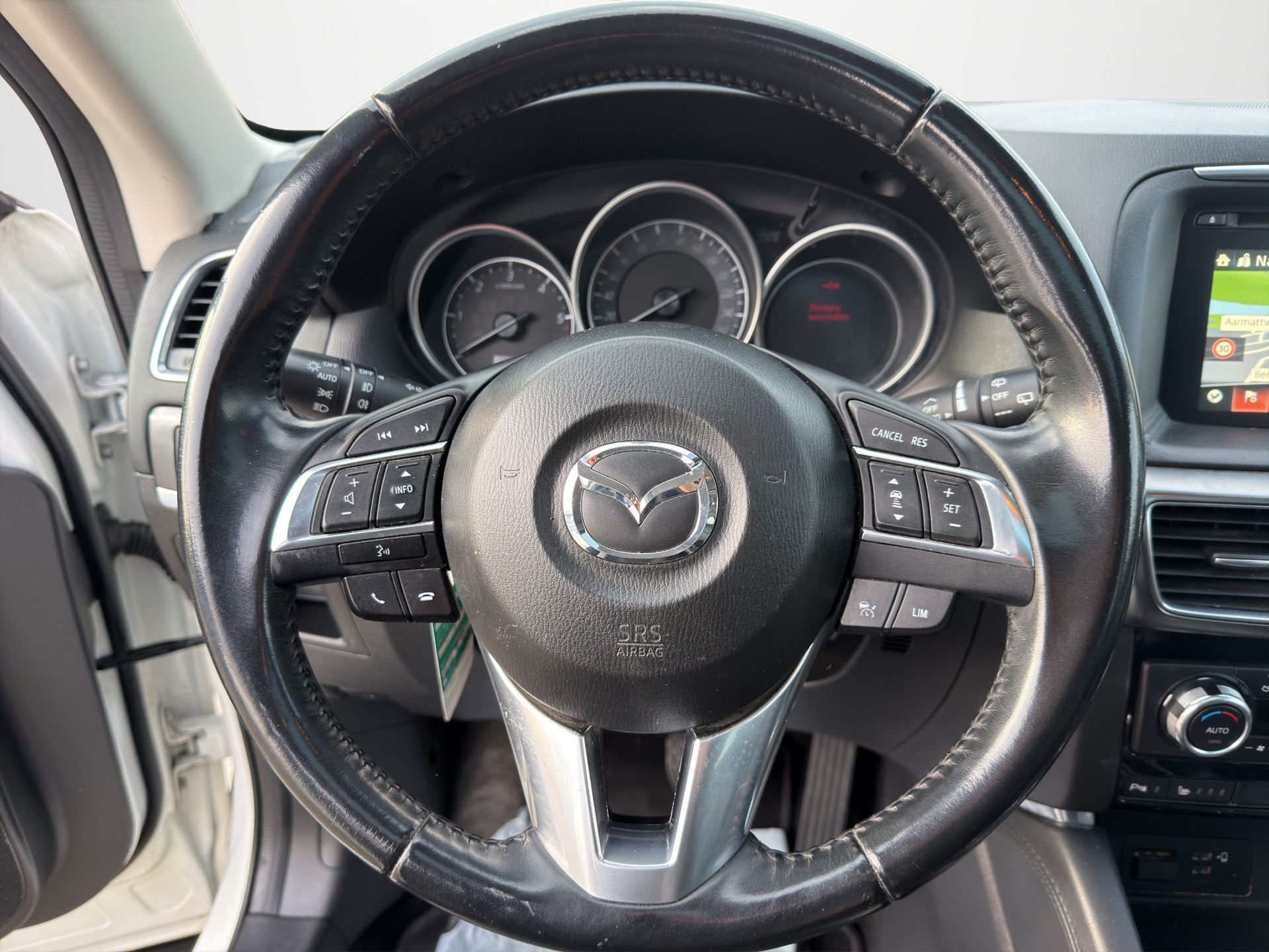 MAZDA CX-5 2.2 D HP Revolution AWD Automatic-image-17