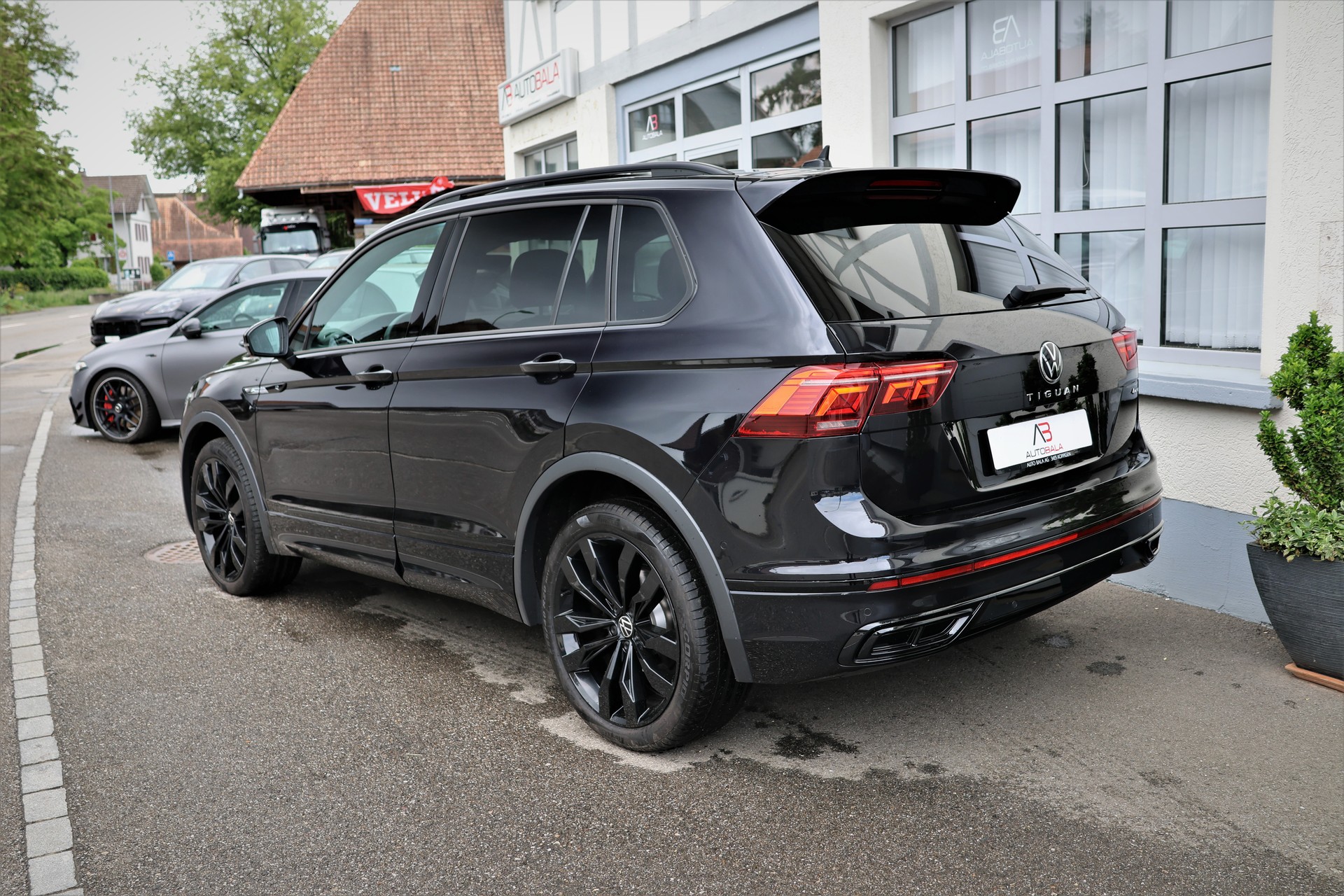 VW Tiguan 2.0TSI R-Line 4Motion DSG (CH) + 2.5T AHK-image-6