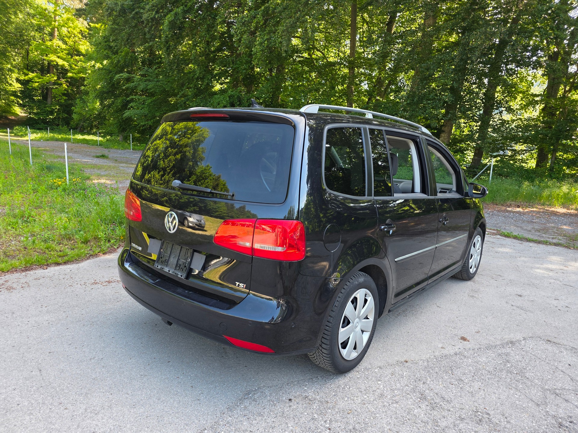VW Touran 1.4 TSI Highline. 7 Plätze-image-7