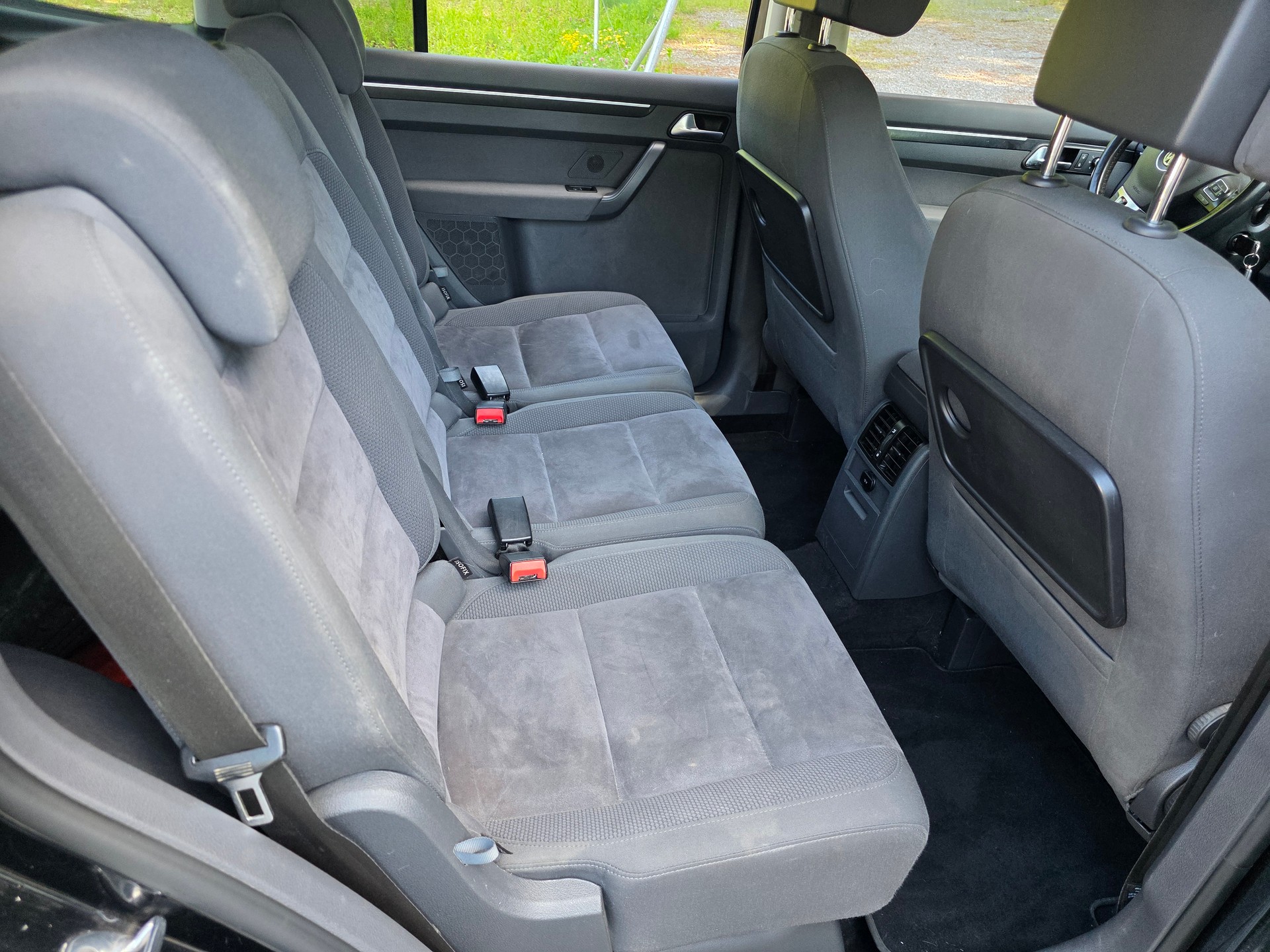VW Touran 1.4 TSI Highline. 7 Plätze-image-12