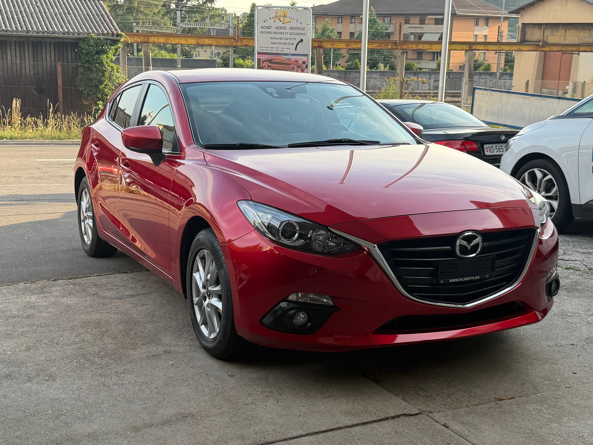 MAZDA 3 2.0 16V Revolution Activematic-showroom-element-3
