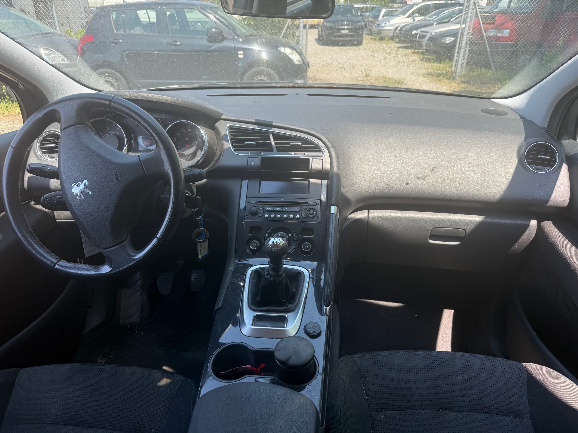 PEUGEOT 3008 1.6 16V T Sport-image-5