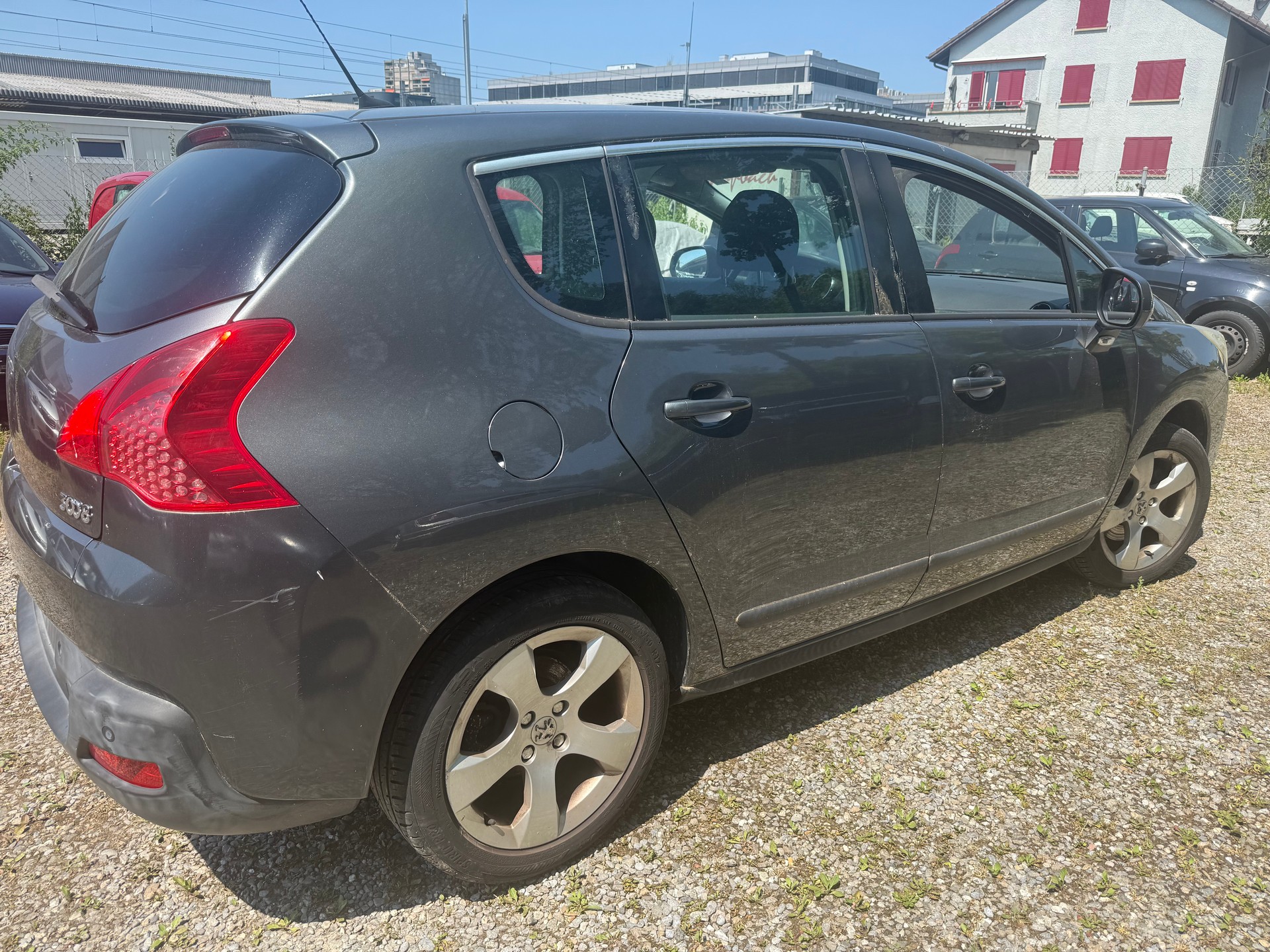 PEUGEOT 3008 1.6 16V T Sport-image-3