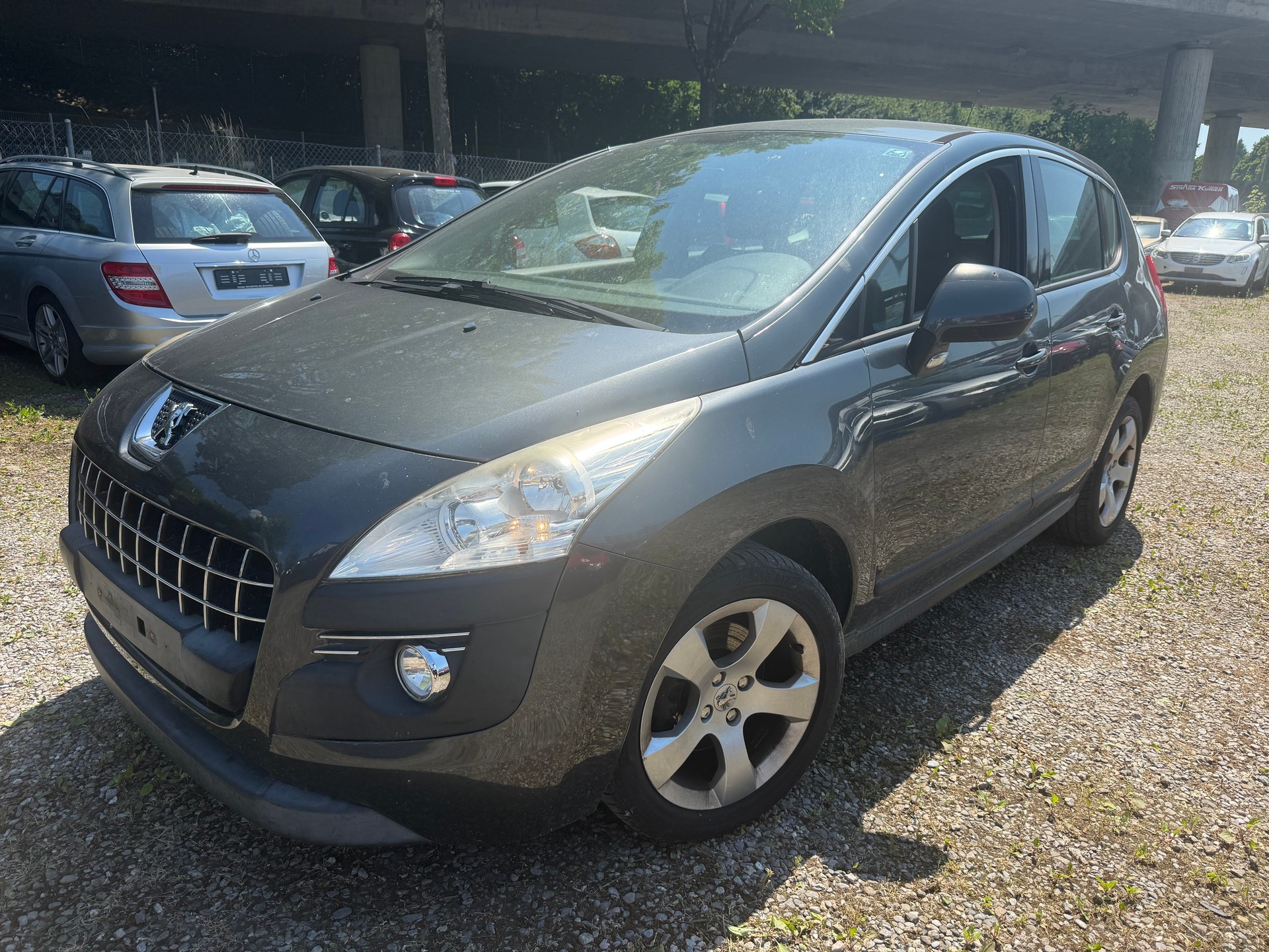 PEUGEOT 3008 1.6 16V T Sport-image-2