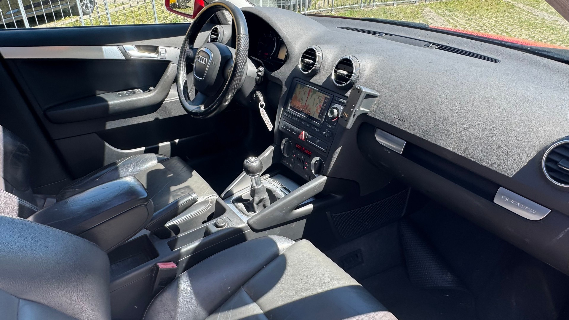 AUDI A3 Sportback 2.0 TDI Attraction quattro-image-9