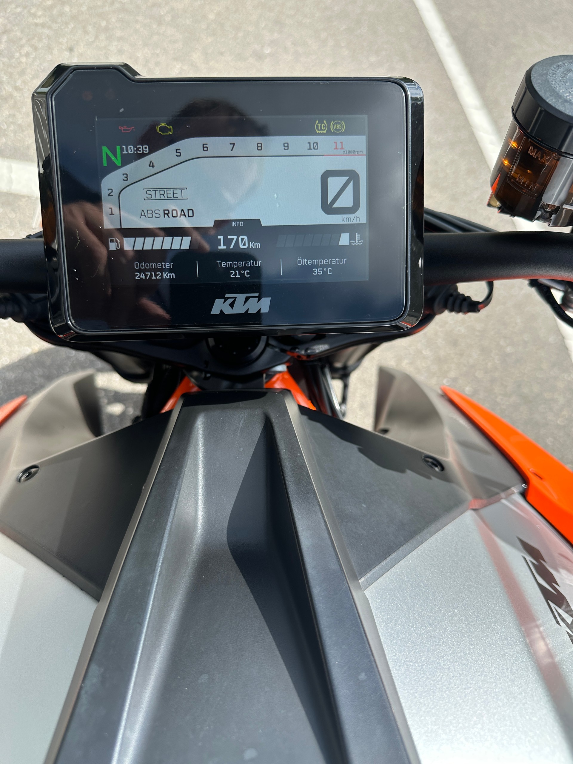 KTM 1290 Super Duke R EVO-image-5