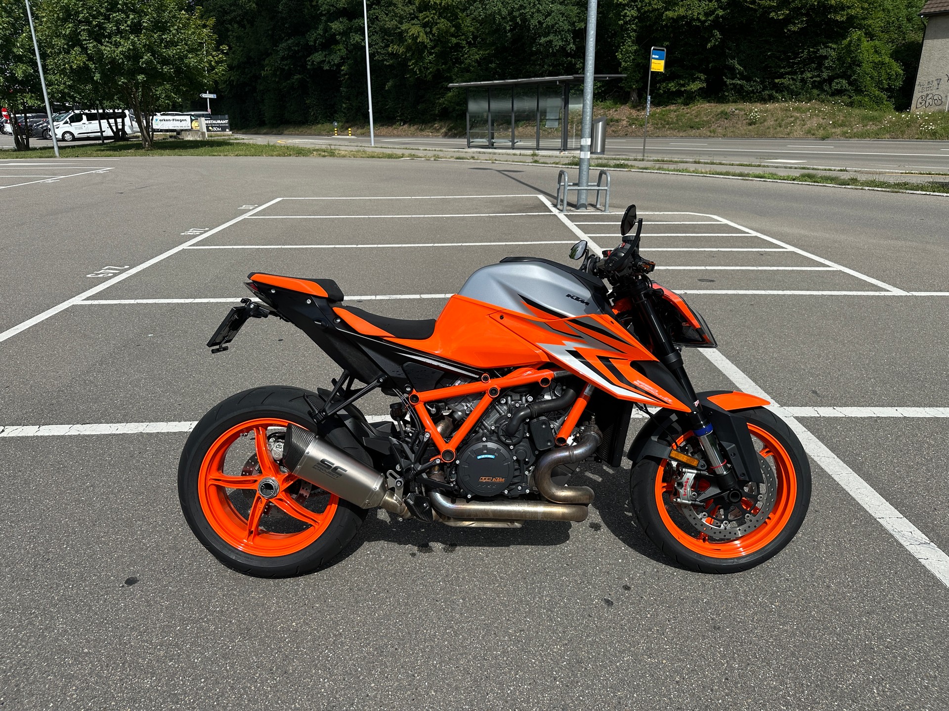 KTM 1290 Super Duke R EVO-image-0