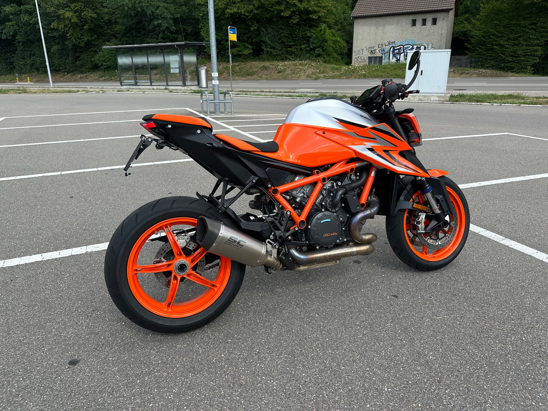 KTM 1290 Super Duke R EVO-image-8
