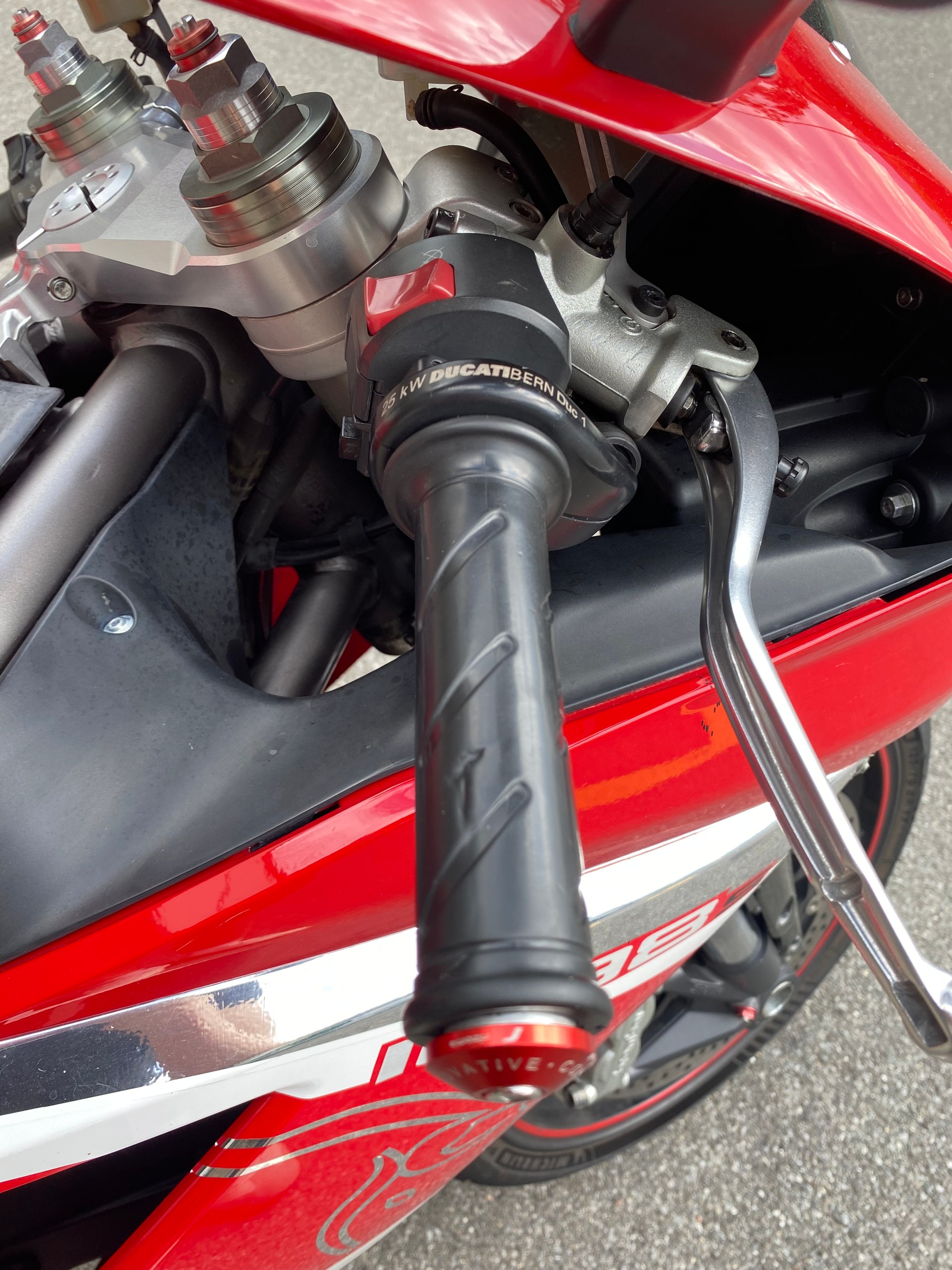 DUCATI 848 Superbike-image-7