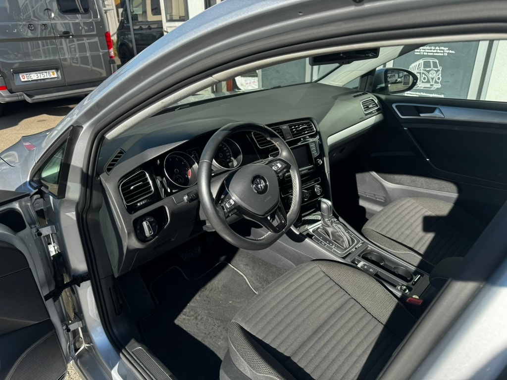 VW Golf 1.4 TSI Highline DSG-image-4