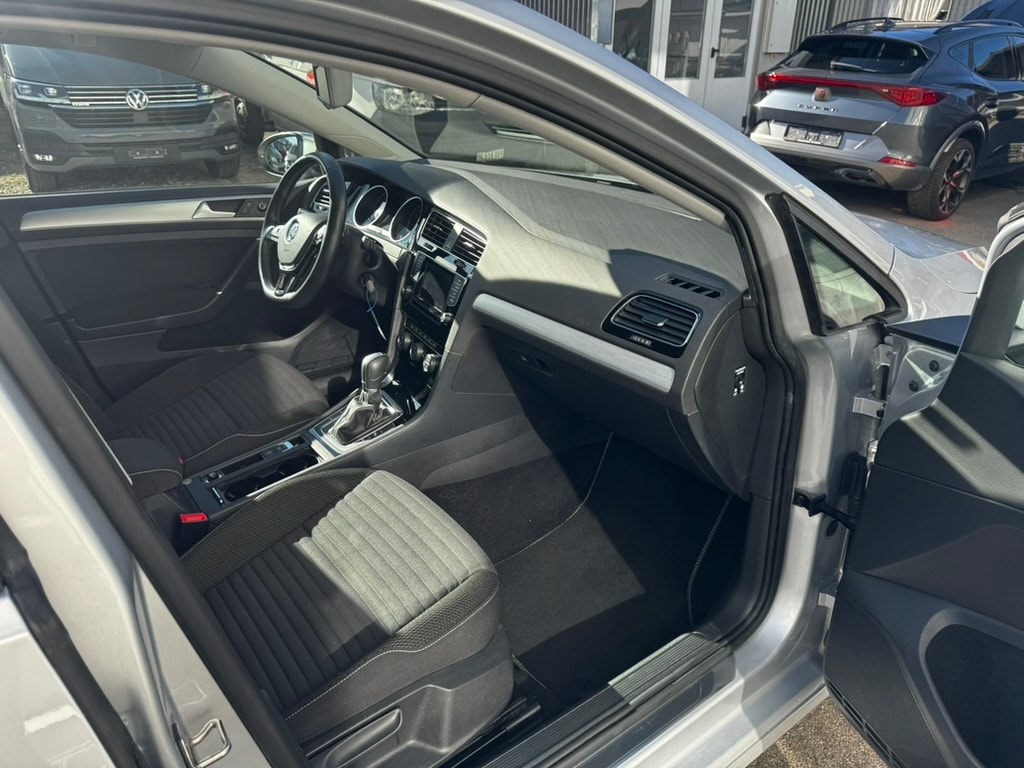 VW Golf 1.4 TSI Highline DSG-image-9