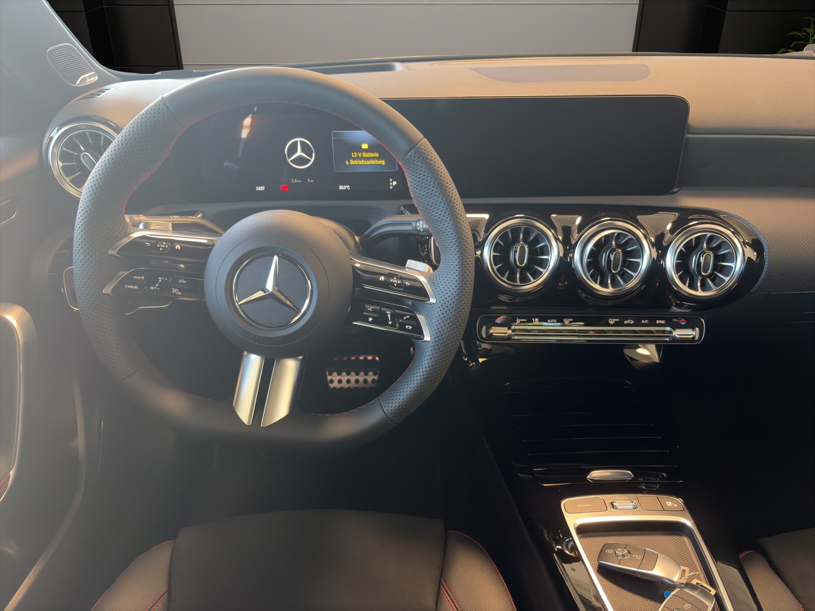 MERCEDES-BENZ A 220 4Matic 8G-DCT-image-10