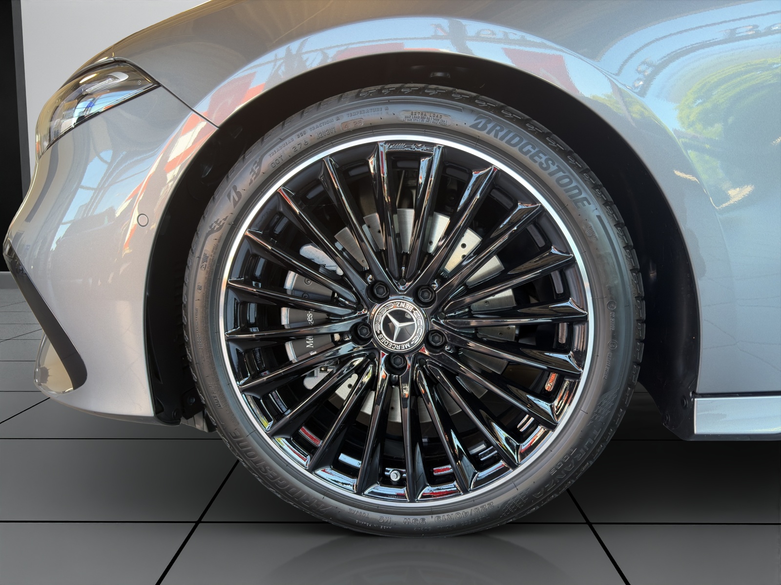 MERCEDES-BENZ A 220 4Matic 8G-DCT-showroom-element-3