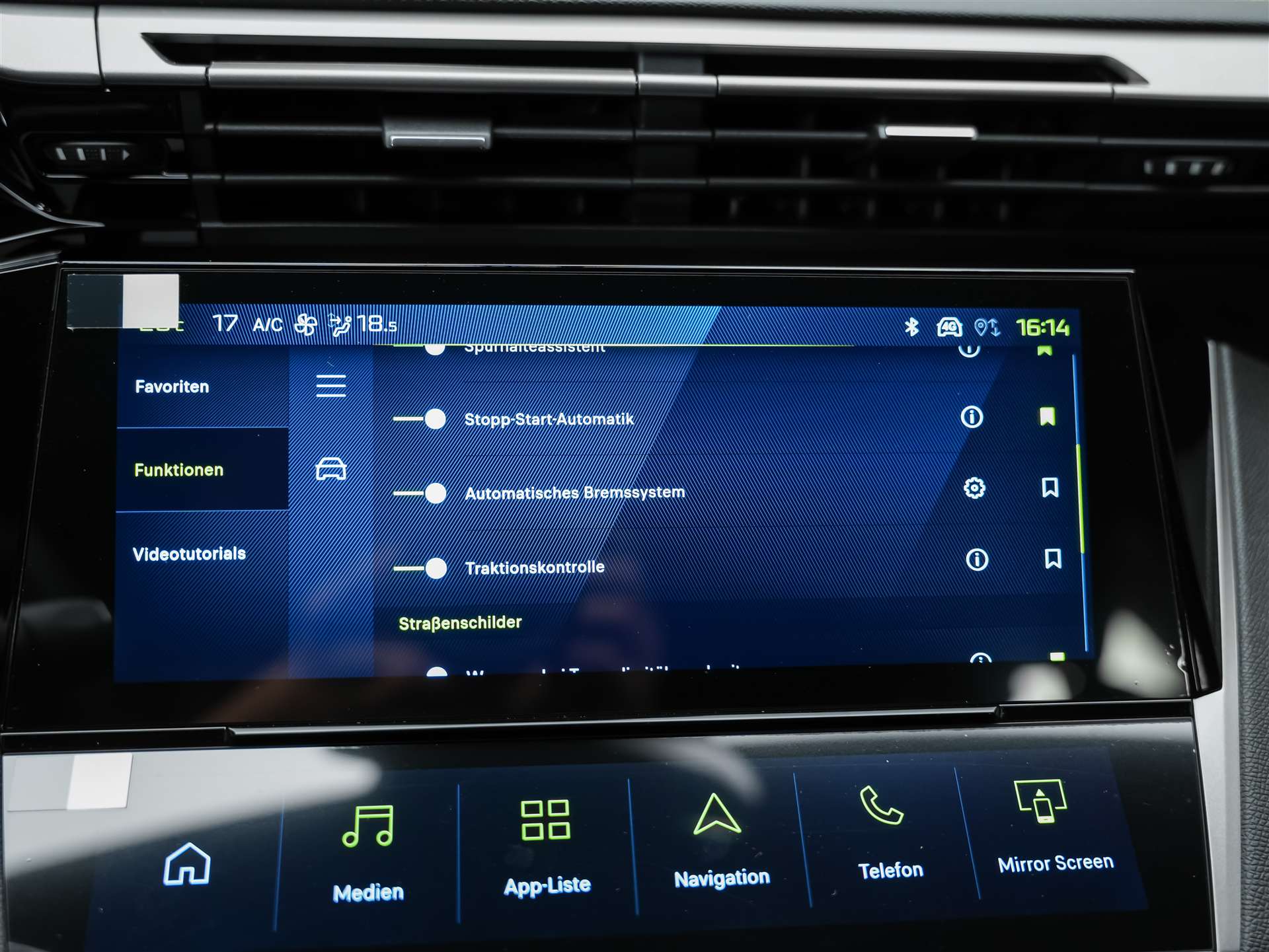 PEUGEOT 308 1.2 HEV 145 GT *Werksgarantie*Abstandsregler*-image-35