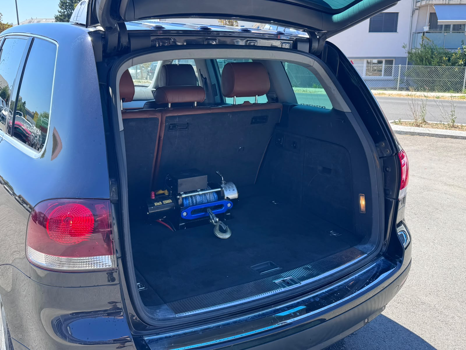 VW Touareg 3.0 TDI-showroom-element-2