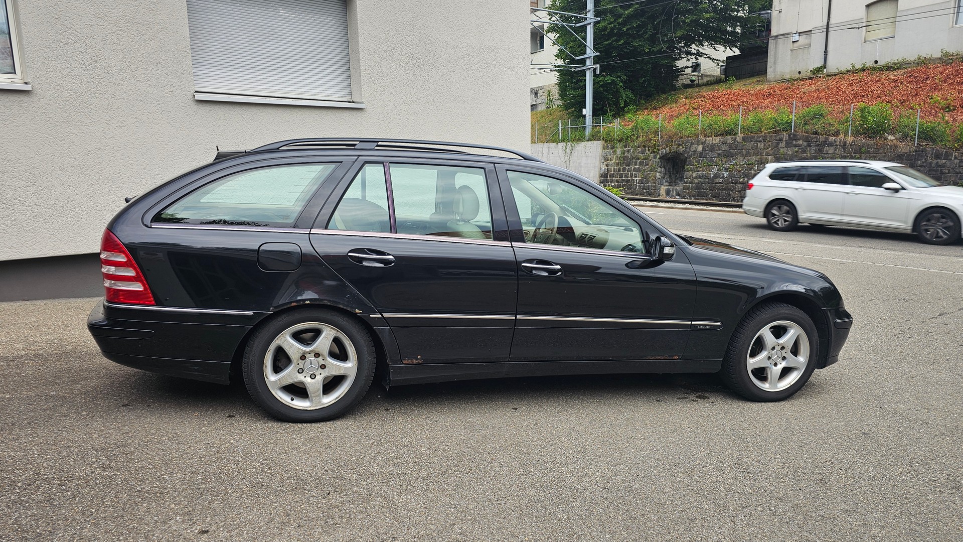 MERCEDES-BENZ C 240 Elégance 4Matic Automatic-image-4