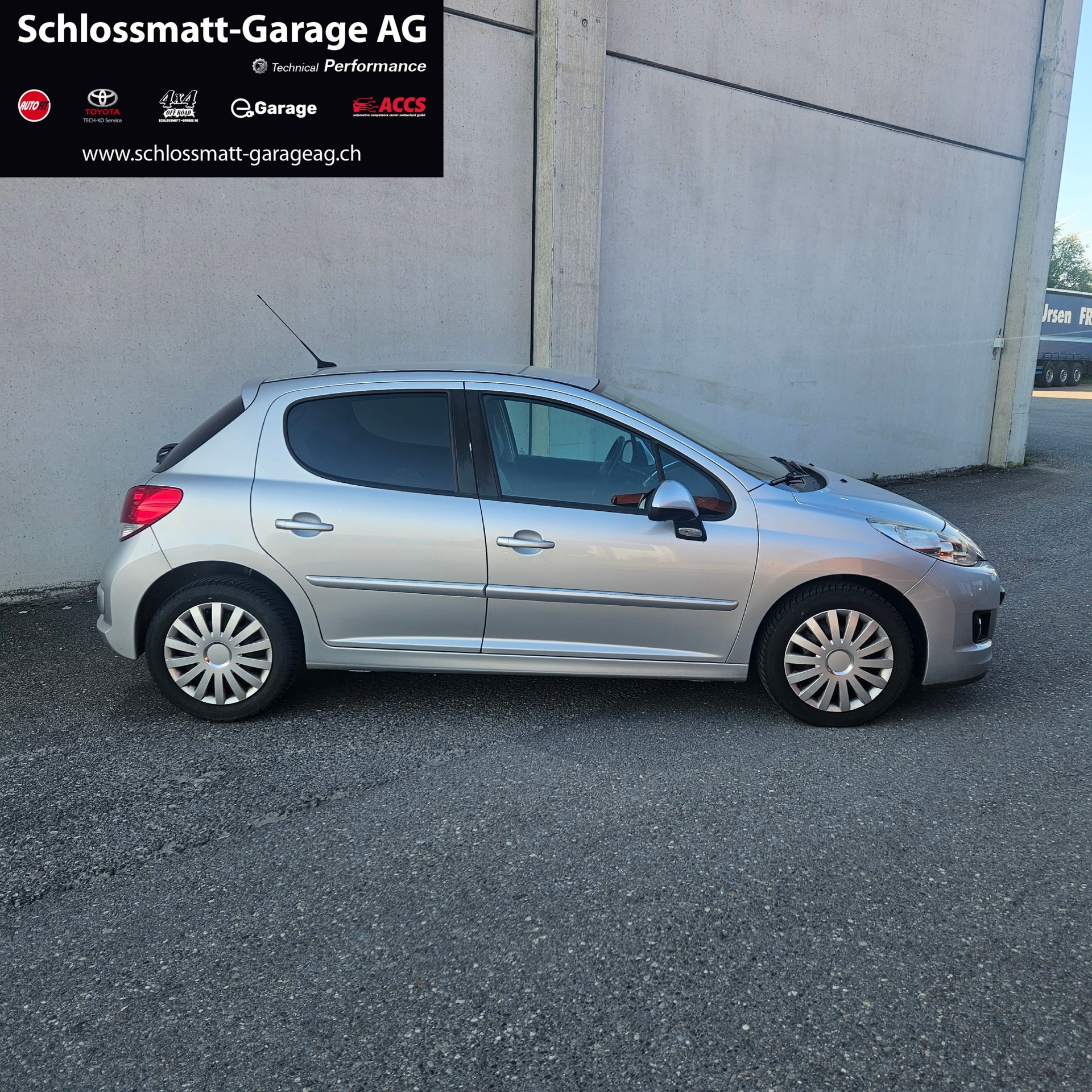PEUGEOT 207 1.6 16V Allure-image-3