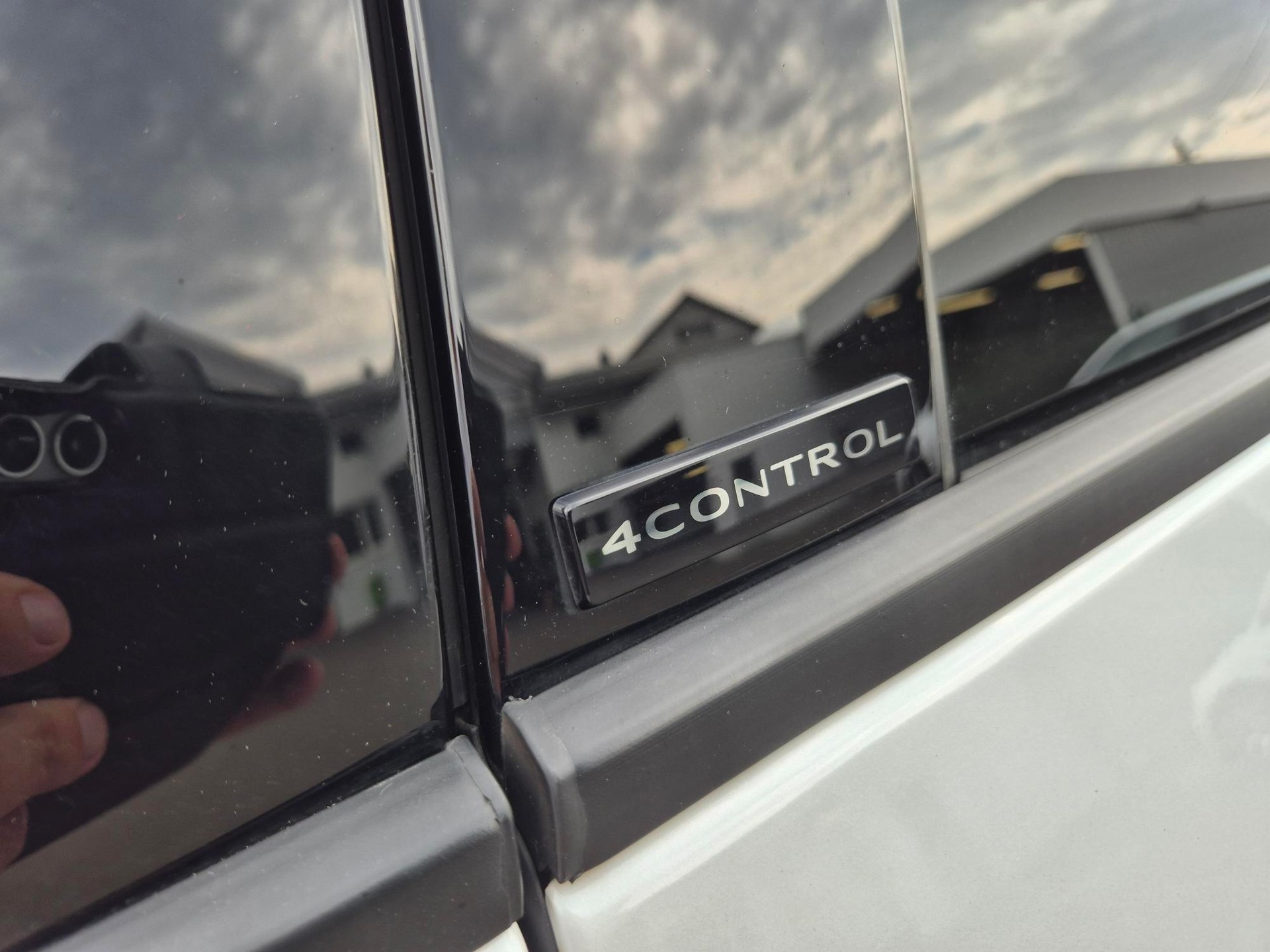 RENAULT Austral 1.2 E-Tech iconic esprit Alpine-image-9